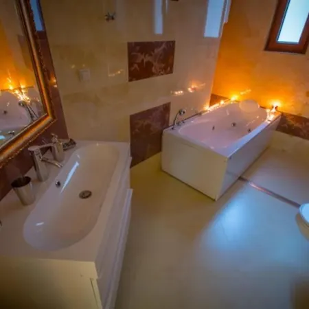 High Tech - Luxurious Apartment Sofia